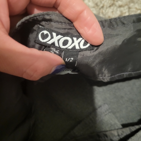 XOXO 1/2 skirt knee length - Picture 3 of 4